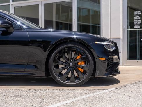 Certified 2025 Bentley Continental GT AWD/4WD image 6