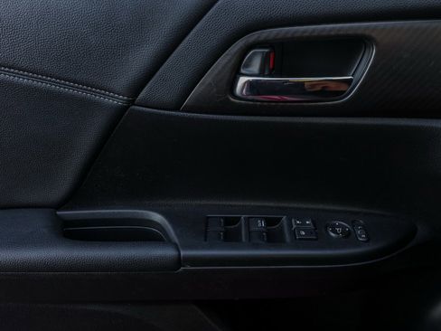 Used 2016 Honda Accord Sport image 23