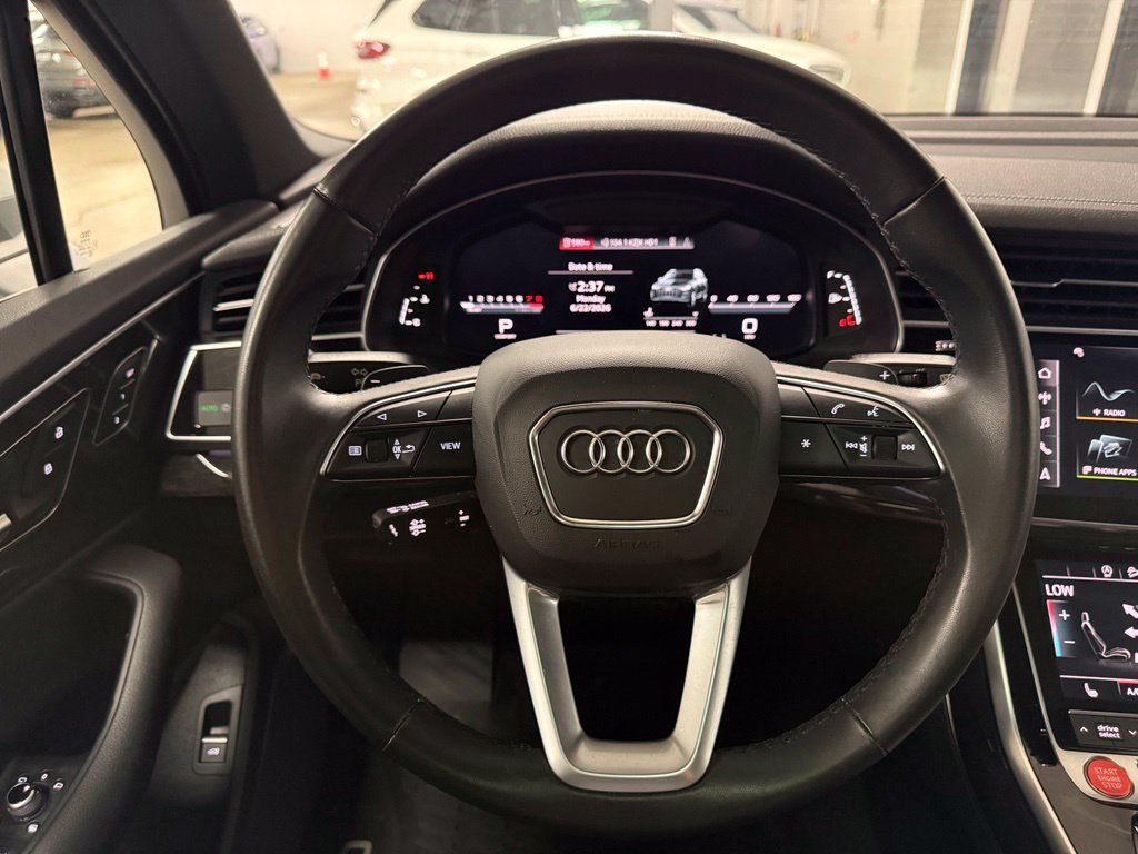 Used 2023 Audi Q7 2.0T Premium w/ Convenience Package AWD/4WD image 12
