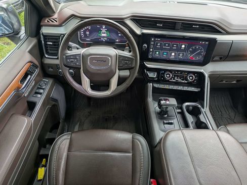 Used 2023 GMC Sierra 1500 Denali AWD/4WD image 15