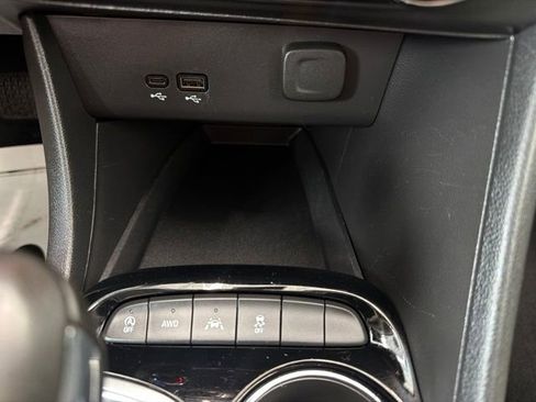 Used 2025 Buick Encore GX Preferred AWD/4WD image 20