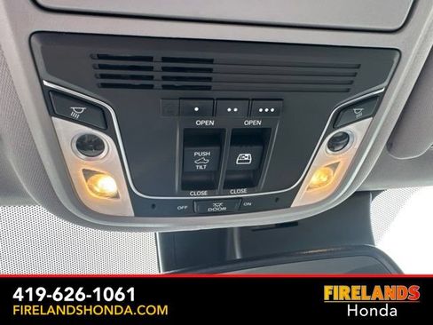 Used 2018 Honda Ridgeline RTL-E image 31