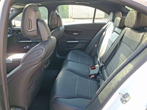 Used 2025 Mercedes-Benz C 300 4MATIC Sedan image 10