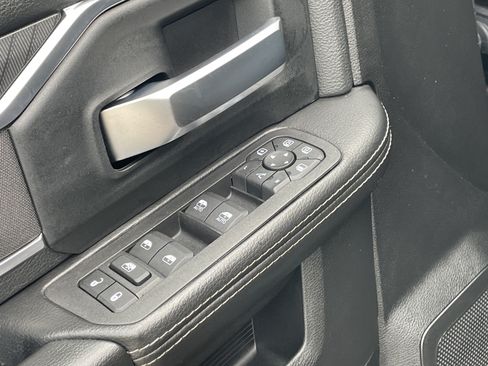 Used 2025 RAM 2500 Big Horn AWD/4WD image 15