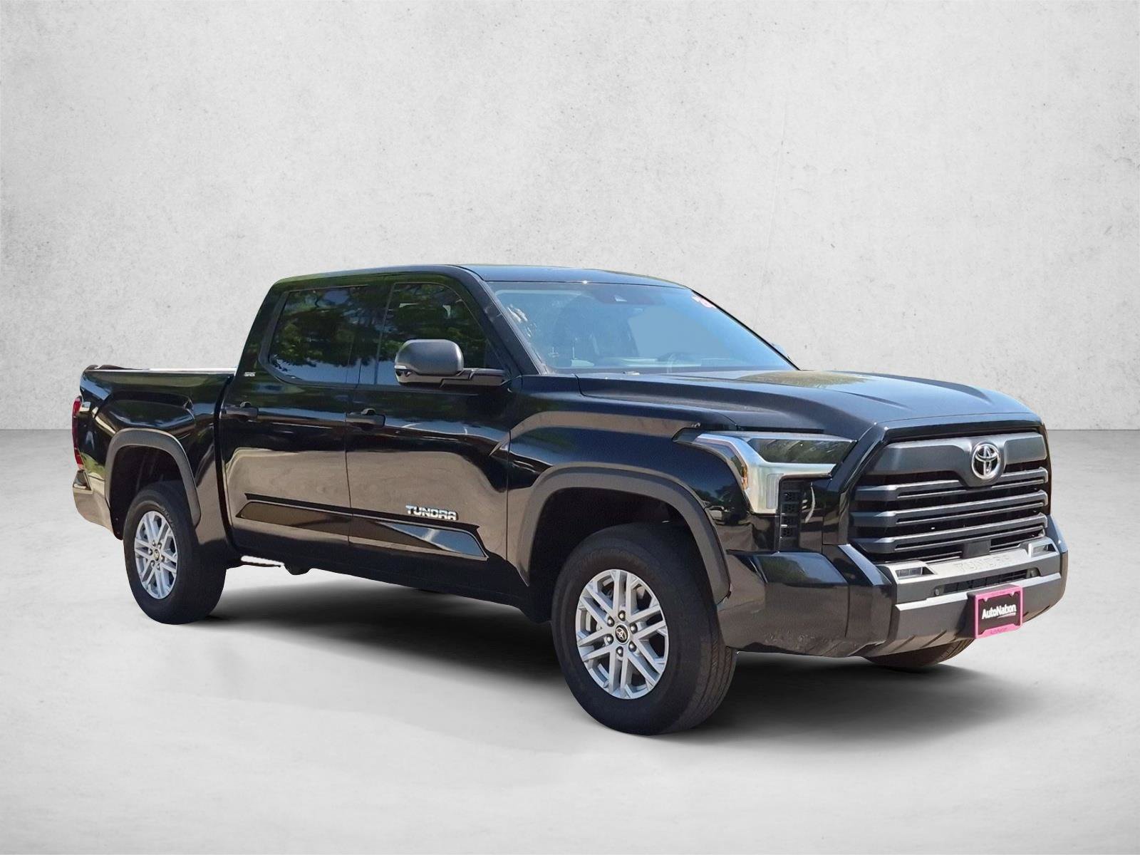 Used 2024 Toyota Tundra SR5 w/ SR5 Convenience Package AWD/4WD image 3