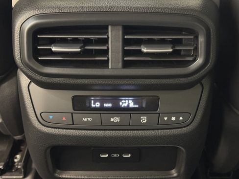 New 2025 Honda Pilot EX-L image 18