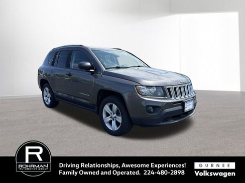 Used 2016 Jeep Compass Sport AWD/4WD image 2
