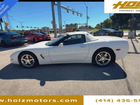 Used 2002 Chevrolet Corvette Convertible w/ Preferred Equipment Group2 RWD image 6
