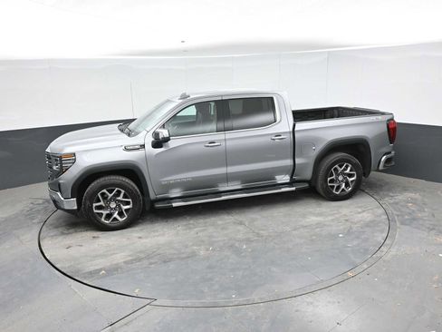 Used 2024 GMC Sierra 1500 SLT w/ SLT Premium Plus Package AWD/4WD image 14