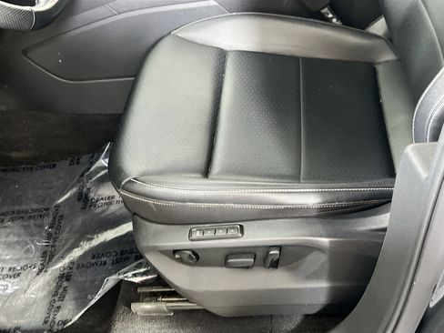 Used 2022 Volkswagen Atlas SEL R-Line image 19