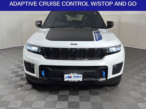 Used 2023 Jeep Grand Cherokee Trailhawk w/ Luxury Tech Group III AWD/4WD image 4