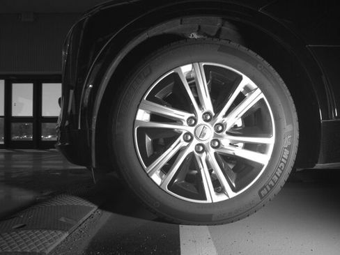 Used 2024 Cadillac Lyriq Tech w/ Driver Assist Package AWD/4WD image 9
