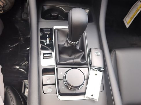 New 2026 MAZDA MAZDA3 2.5 S Sedan w/ Preferred Pkg FWD image 18