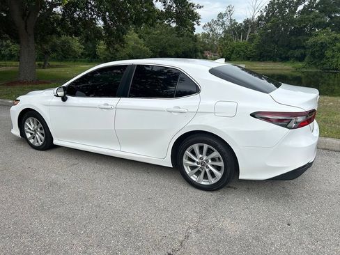 Used 2024 Toyota Camry LE w/ Convenience Package FWD image 4