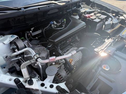 Used 2018 Nissan Rogue S FWD image 6