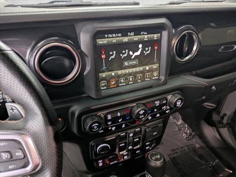 Used 2021 Jeep Wrangler Unlimited Rubicon AWD/4WD image 12