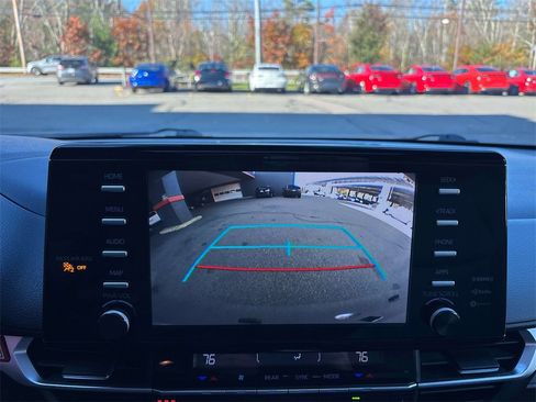 Used 2024 Toyota Sienna XLE image 26