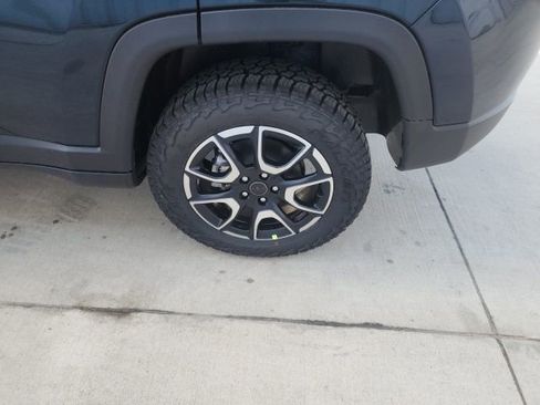 New 2026 Jeep Compass Trailhawk AWD/4WD image 17