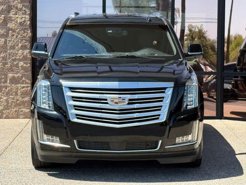Used 2016 Cadillac Escalade Platinum AWD/4WD image 19