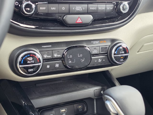 Certified 2024 Kia Soul EX FWD image 25