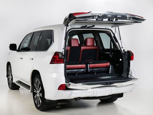 Used 2018 Lexus LX 570 4WD image 33