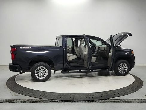 Used 2024 Chevrolet Silverado 1500 RST w/ Convenience Package II AWD/4WD image 16