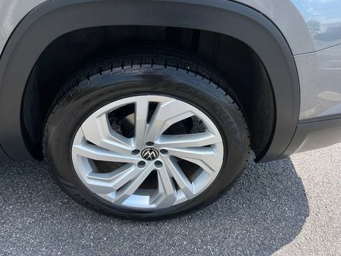Used 2023 Volkswagen Atlas SE w/ Panoramic Sunroof Package FWD image 44