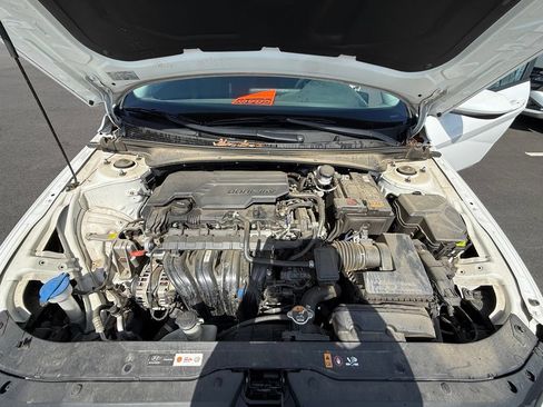 Certified 2024 Hyundai Elantra SEL FWD image 30