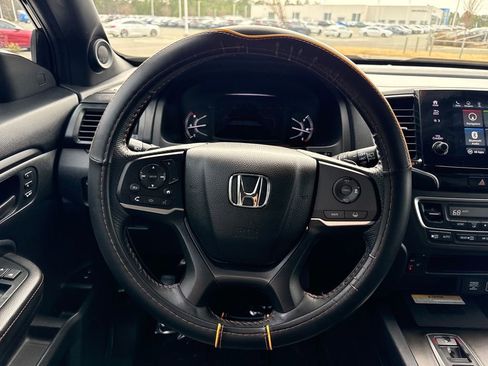 Certified 2023 Honda Passport TrailSport image 17