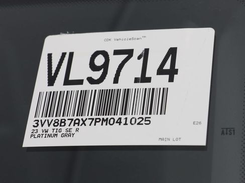 Certified 2023 Volkswagen Tiguan SE R-Line AWD/4WD image 25