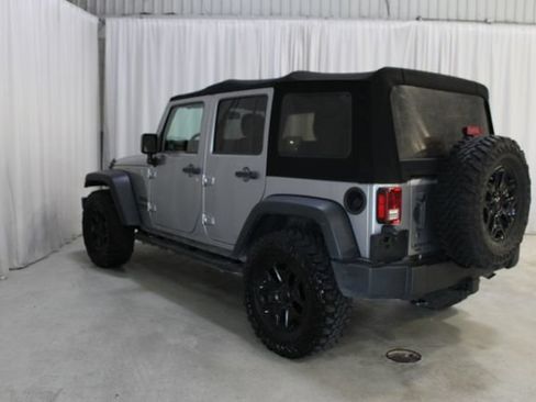 Used 2017 Jeep Wrangler Unlimited Sport w/ Quick Order Package 24S AWD/4WD image 28