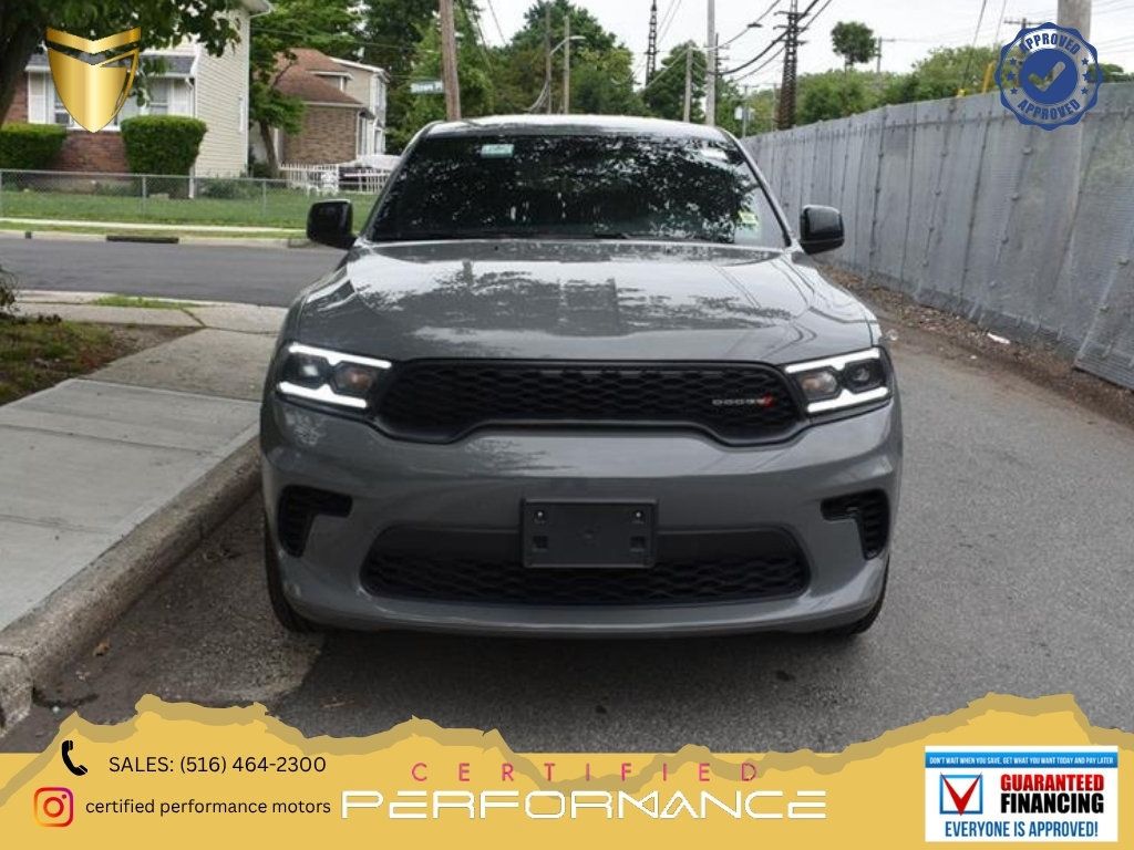 Used 2025 Dodge Durango GT RWD image 1