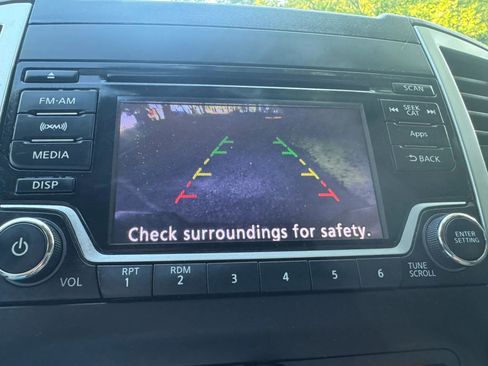 Used 2016 Nissan Frontier SV w/ SV Value Truck Package AWD/4WD image 9