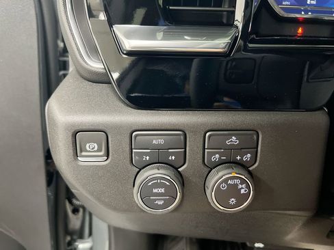 Used 2024 Chevrolet Silverado 1500 LT AWD/4WD image 18