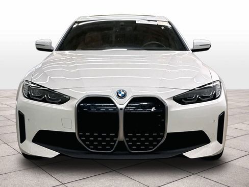 Used 2024 BMW i4 eDrive35 w/ Premium Package RWD image 3