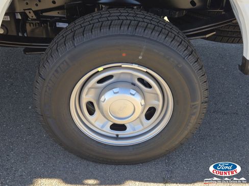 New 2026 Ford F250 XL image 5