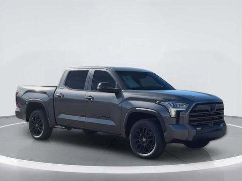 Used 2026 Toyota Tundra Limited AWD/4WD image 2