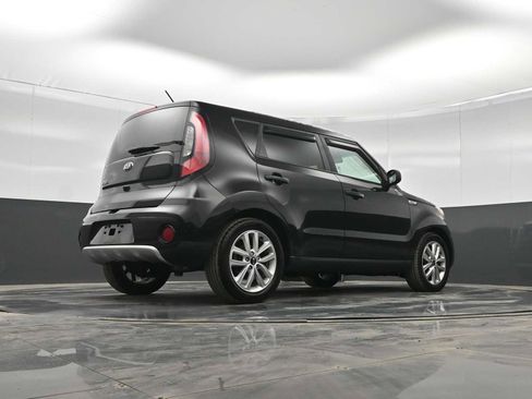 Used 2017 Kia Soul + image 34