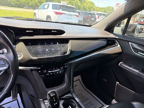 Used 2020 Cadillac XT6 Sport AWD/4WD image 17