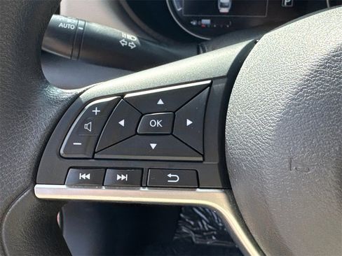 Used 2021 Nissan Versa SV image 25