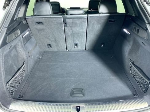 Used 2023 Audi SQ5 Premium Plus w/ Premium Plus Package image 35