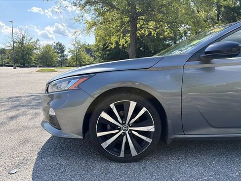 Used 2020 Nissan Altima 2.5 SR w/ Premium Package AWD/4WD image 10