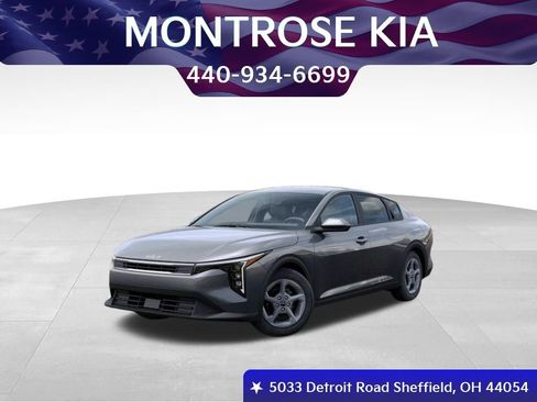 Used 2025 Kia K4 LXS image 1