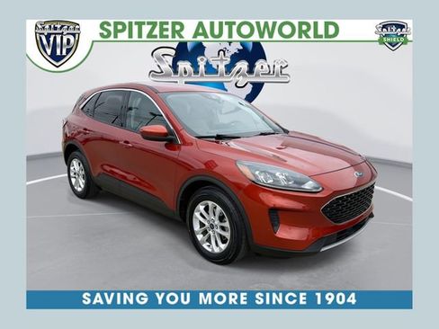 Used 2020 Ford Escape SE image 1