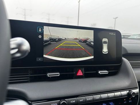 New 2025 Hyundai Ioniq 5 SE image 24