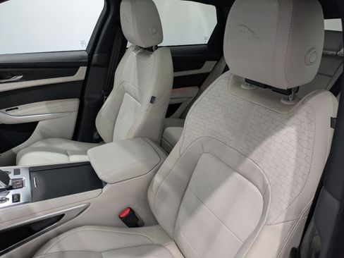 New 2026 Jaguar F-PACE R-Dynamic S image 8