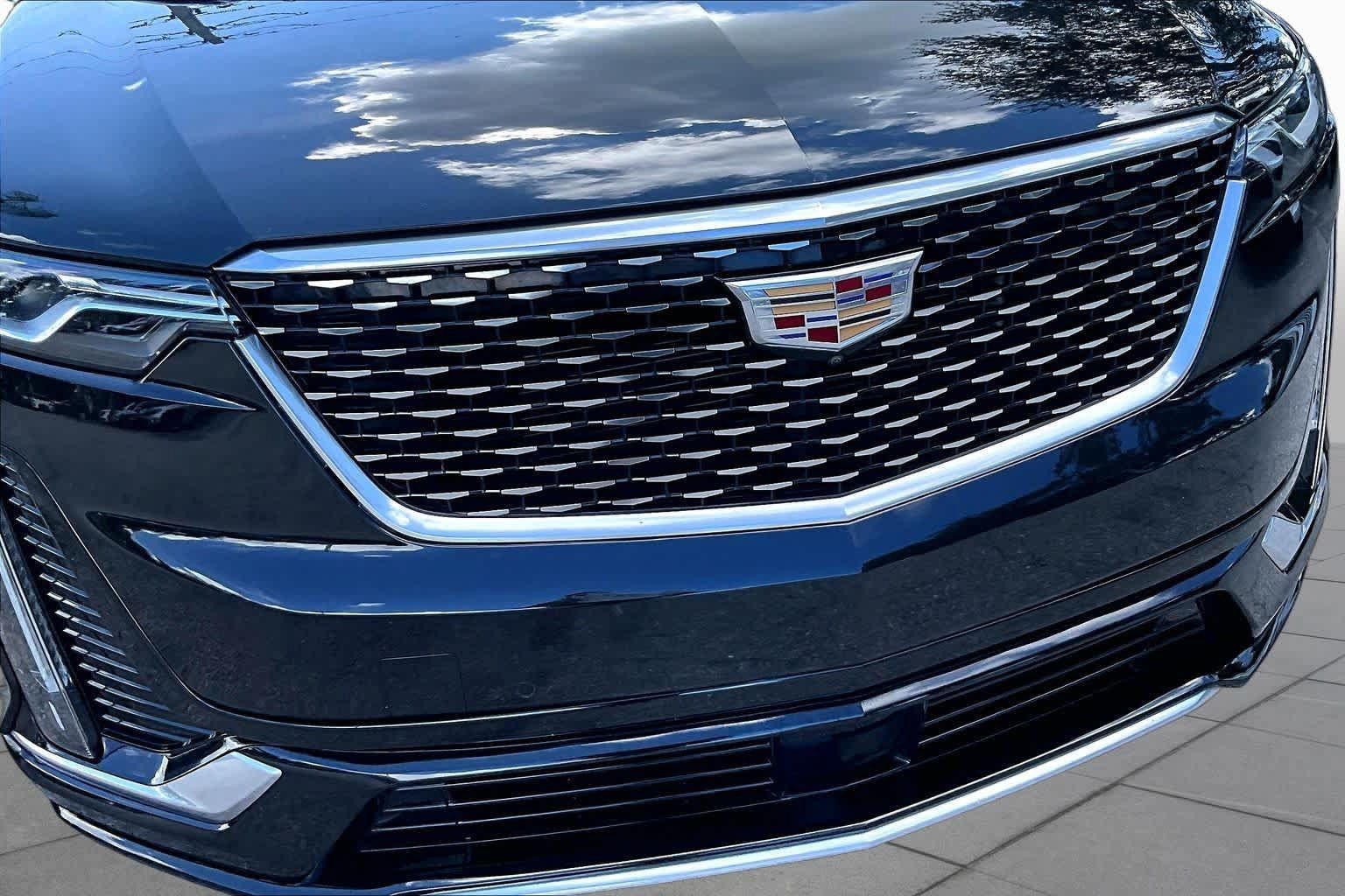 Used 2023 Cadillac XT6 Premium Luxury w/ Technology Package AWD/4WD image 30
