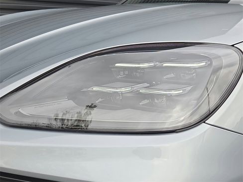 New 2026 Porsche Cayenne S image 25