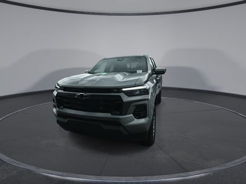 New 2026 Chevrolet Colorado LT w/ LT Convenience Package AWD/4WD image 3