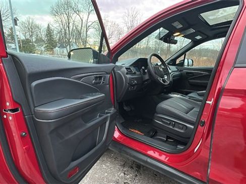 Used 2023 Honda Passport TrailSport image 31